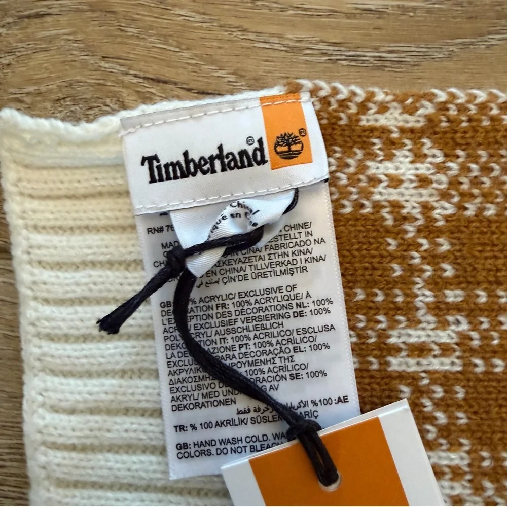 Timberland plaid‎ knit scarf in a wheat and cream color scheme Urban Outdoors